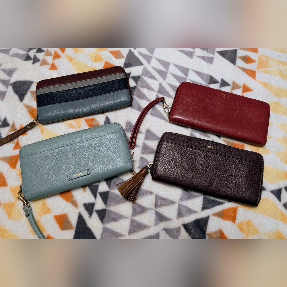 Fossil Leather Wallets